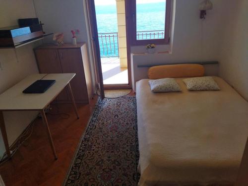 Apartments by the sea Podgora Makarska - 6801 - image 14