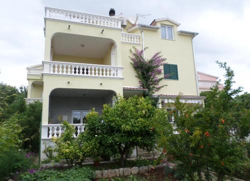 Apartments with a parking space Vodice - 16543 - image 11