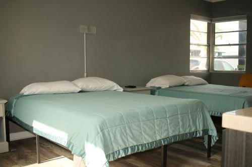 Travel Inn Fort Pierce – Fort Pierce, FL