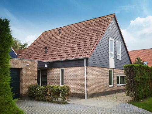  Beautiful group accommodation, located in Zeeland, Pension in heinkenszand