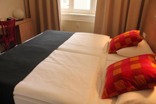 Hotel 38 - image 14