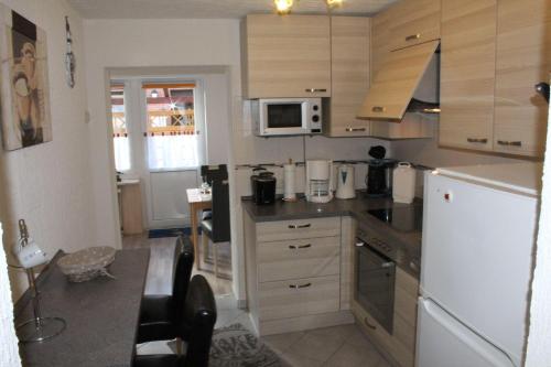 Haus-Karin-Ferienwohnung-3 - image 9