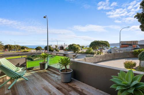 APARTMENT 4A - By the Beach - Apartment - Paraparaumu Beach