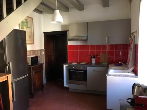 Le Petit Dauphin in กูเลิฟวร์