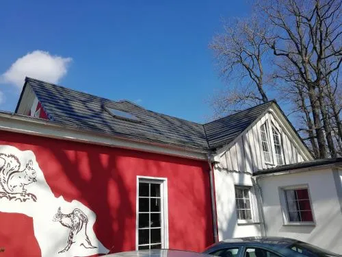 Kleines Studio im Eichenwäldchen, 1 Zimmer Küche Bad in Friedrichsgrün, Deutschland