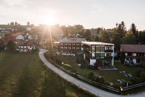 Mittelburg Wellnesshotel - Hotel - Oy-Mittelberg