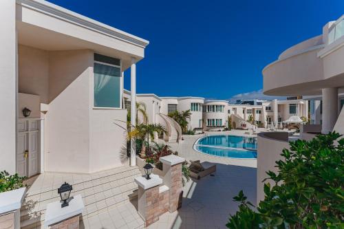 Flamingo Suites Boutique Hotel - image 9