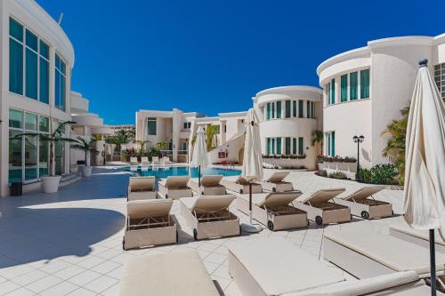 Flamingo Suites Boutique Hotel - image 14