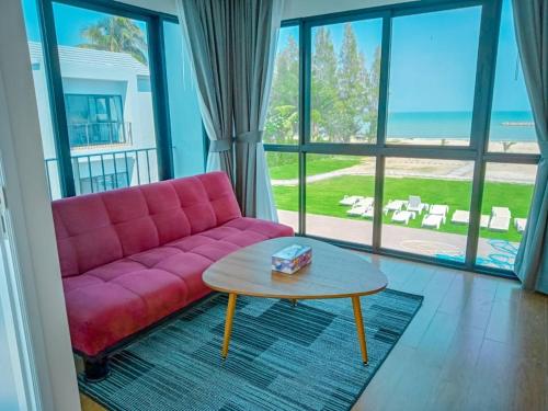 Surrounding environment, HADCHAO HERITAGE BEACH FRONT RESORT in Chao Samran Beach