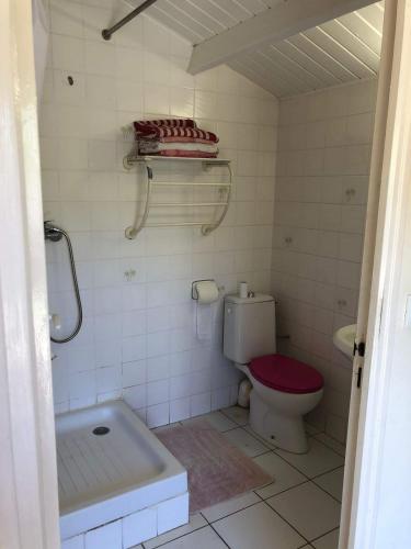 Large Double Room image 10