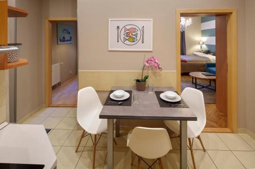 Dlouhá Apartment with balcony - image 4