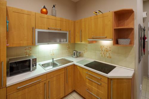 Dlouhá Apartment with balcony - image 11