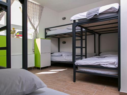 Varad Inn Boutique Hostel and Cafe