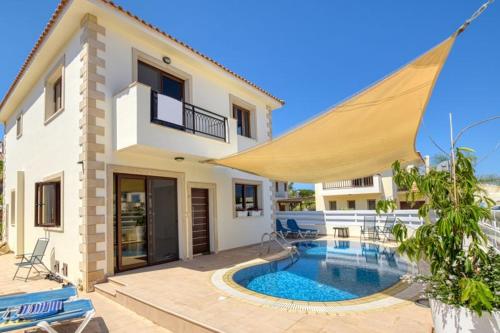 Villa with Sea View room in VICTORIA BLUE