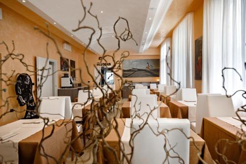 Їжа та напої, HC Resort in Ліньяно