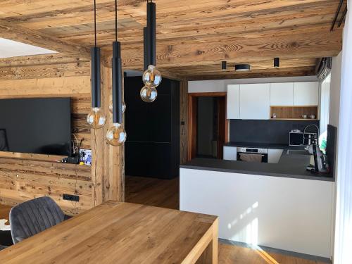 廚房, Chalupa pod Ořechem (Chalupa pod Orechem) in 羅基尼茨納德傑茨羅