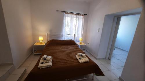 Aegina house1, Attica