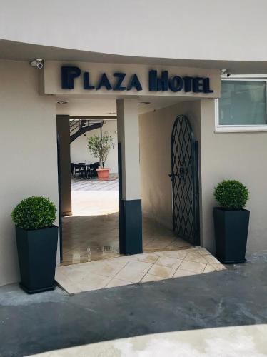 Plaza Hotel - image 5