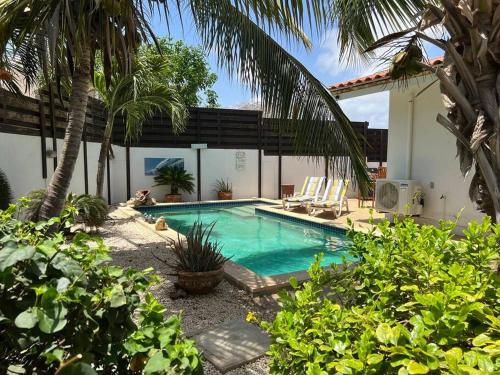 Casa Azul, Cozy 2 Bdr, Private Pool And Beautiful Porch, Palm Eagle Beach