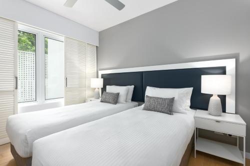 Three-Bedroom Apartment image 5