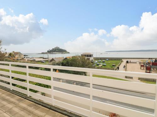 Sea Breeze - image 4