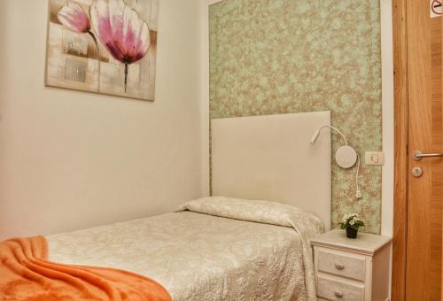 Hostal la Colegiata - image 7