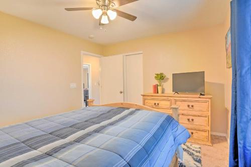 5 Mi to Dtwn Prescott Home with Deck and Mtn Views