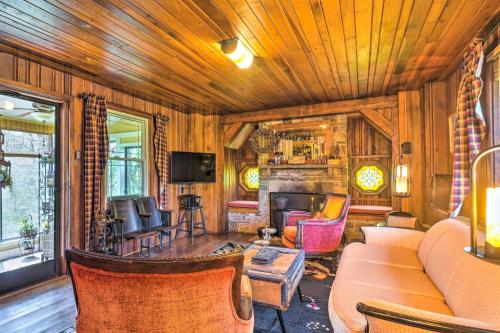 Dreamy Homestead Escape: Patio, Ranch On-Site in Lake Tansi (TN)