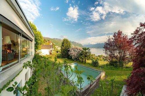  Rooms in Splendid Apartment with Parking-Stunning Lake View in Montreux