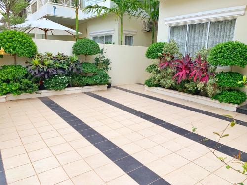 Three-Bedroom Villa image 1