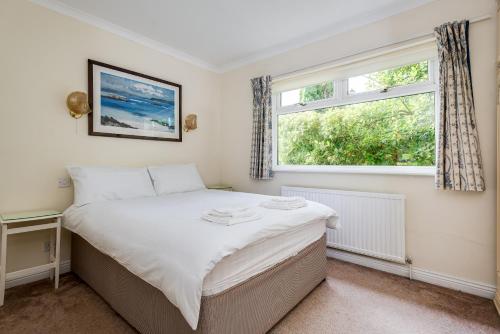 Spacious 1-Bedroom Flat with garden & free parking in Yarnton in Begbroke