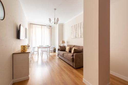 One-Bedroom Apartment image 10