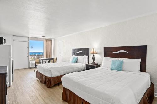 2 double beds