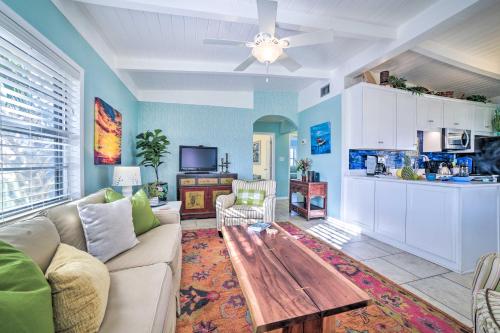 Coastal PCB Cottage with Pool and BBQ 1Block to Beach! - image 19