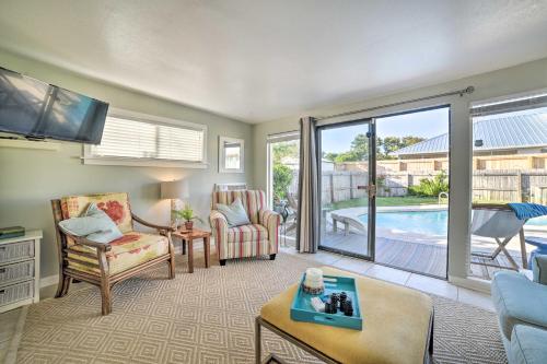 Coastal PCB Cottage with Pool and BBQ 1Block to Beach! - image 31
