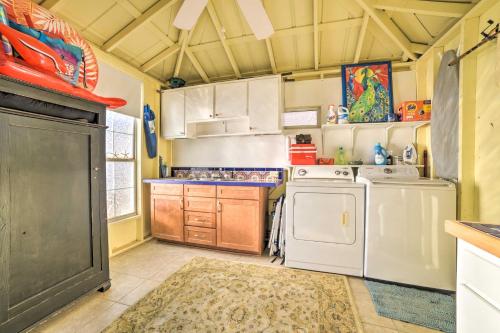 Coastal PCB Cottage with Pool and BBQ 1Block to Beach! - image 41