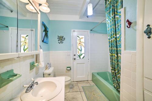 Coastal PCB Cottage with Pool and BBQ 1Block to Beach! - image 43