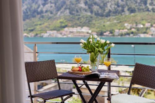 Apartment with Sea View image 4