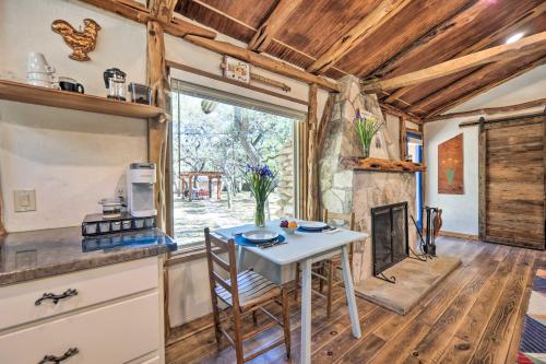 Unique Stay: Historic Home Along Blanco River in Blanco (TX)