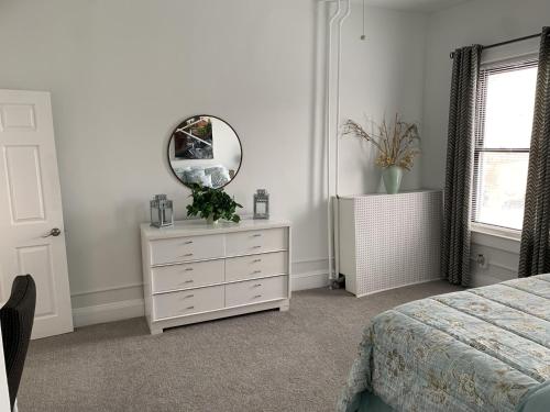 Stylish 2BD/1BA apartment located in Federal Hill in Baltimore, USA
