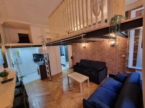 Beautiful mini Loft near Saint-Lazare 3