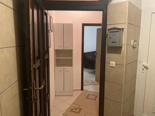 Lav Apartments - image 8