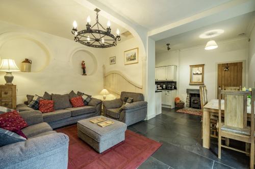Coachman's Cottage Grange-Over-Sands - main image