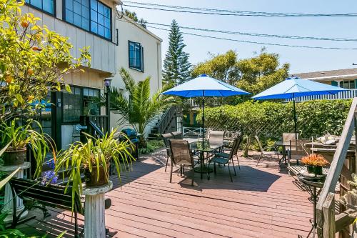 Santa Barbara Beach Cottage