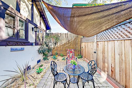 Santa Barbara Beach Cottage