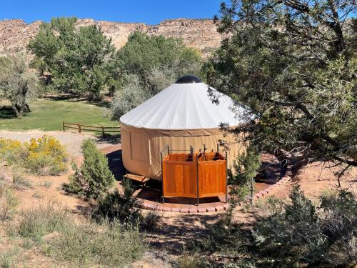 Escalante Yurts - Luxury Lodging