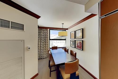 Resort at Squaw Creek's 806 & 808, Olympic Valley (Foto 6)