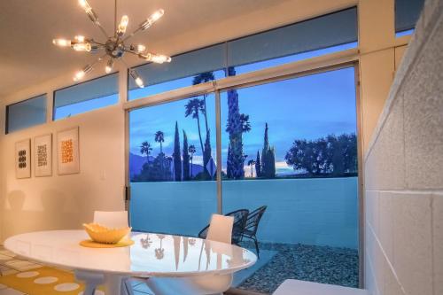 Mid Century Gem Permit# 4207 in Palm Springs, USA