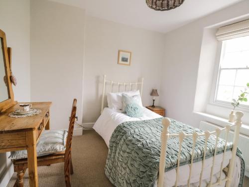 Beckside Cottage - image 3