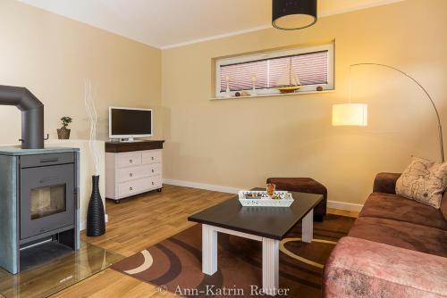 Lietzow Appartementhaus Möwe Haus Möwe - Ferienwohnung 4 "Silbermöwe" (Lietzow Appartementhaus Mowe Haus Mowe - Ferienwohnung 4 "Silbermowe") in Lietzow